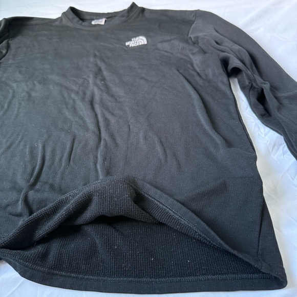 The North Face Men's Black Long Sleeve Shirt - Picture 4 of 5